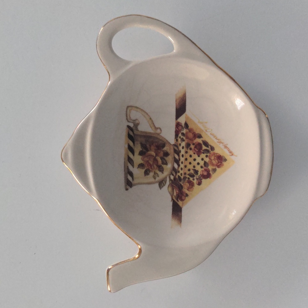 Sandy Lynam Clough Tea Bag Holder